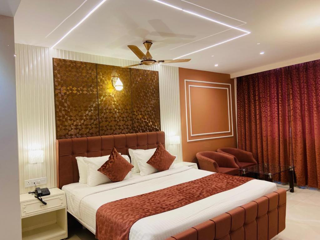 Suite room